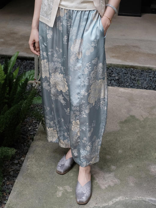 盛唐婧 |提花真丝缎牡丹花气质花苞裤 商品图1