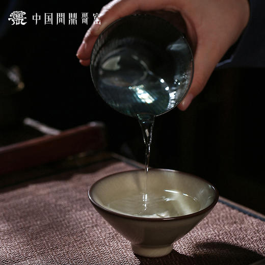问鼎哥窑致巧款精工斗笠杯 商品图0