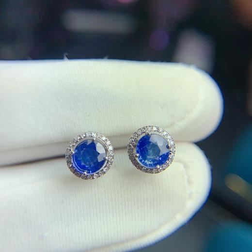1.01ct 1.1g 蓝宝石耳钉 商品图3