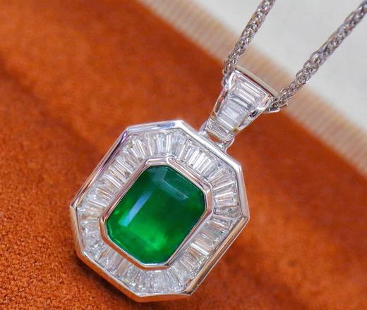 1.08ct 祖母绿吊坠 商品图0