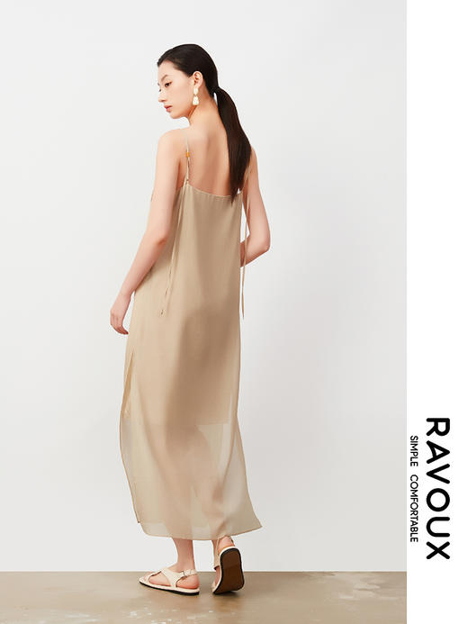 262139925两侧开叉香槟色吊带裙 商品图4