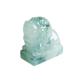 【天然正品】天然精品糯冰种飘蓝花狻猊造型翡翠（吉祥、平安）印章、摆件250624NJM17