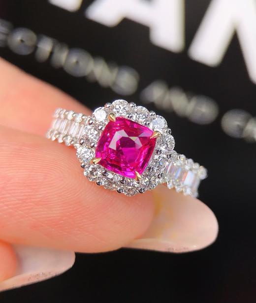 1.56ct 4.52g 蓝宝石戒指 商品图3