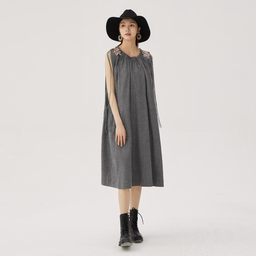 谜底特色流苏连衣裙2024秋季新品复古风高级A型大摆裙243ML1210 商品图0