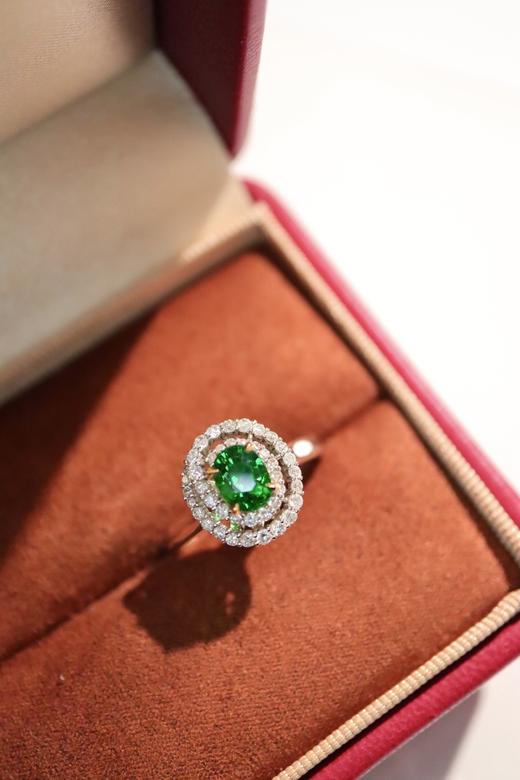 1.06ct 沙弗莱戒指 商品图5