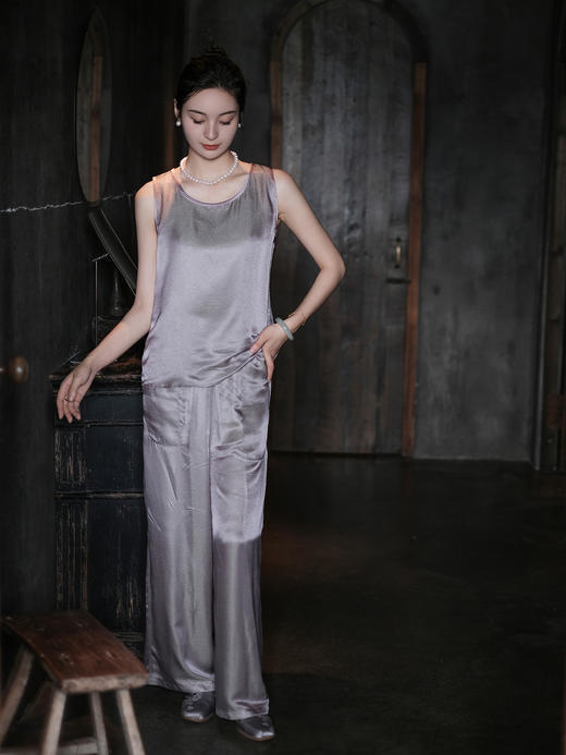 盛唐婧 |暮山紫桑蚕丝暗纹提花双面穿直筒裤 商品图4