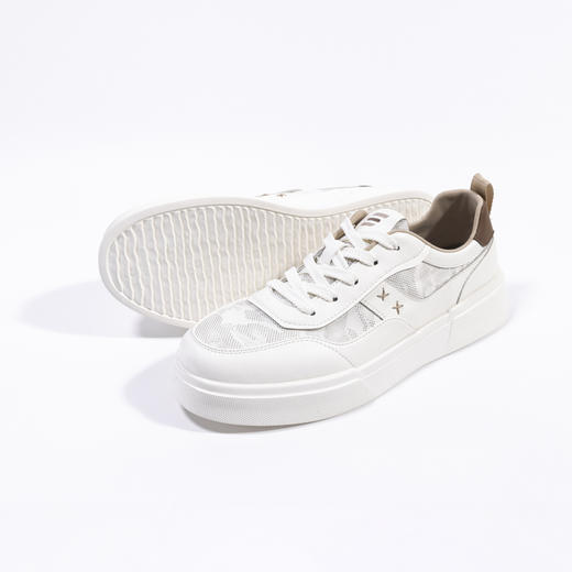 【新品上新】HX 四季板鞋S302420011101 商品图3