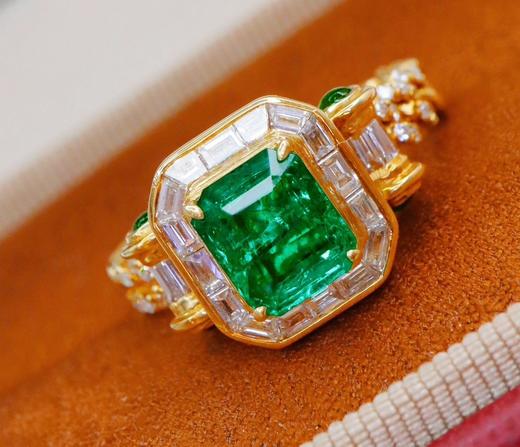 1.1ct 祖母绿戒指 商品图2