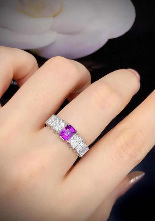 1.03ct 4.75g 蓝宝石戒指 商品图4