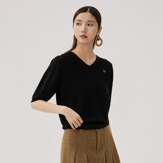 谜底V领套头针织衫短袖女2024秋新品极简风宽松亲肤上衣243MZ1266 商品图3