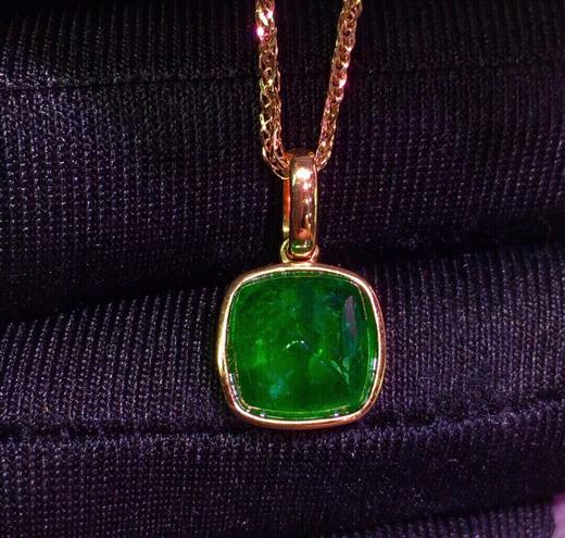 3.7ct 祖母绿吊坠 商品图0