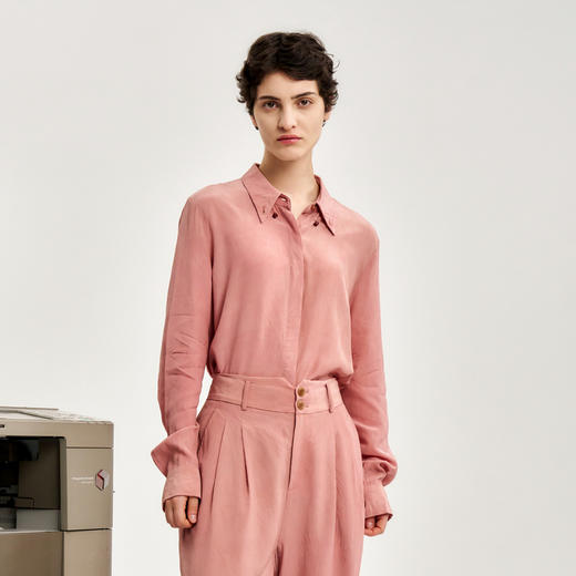 谜底衬衫长袖女2024秋新品通勤风简洁利落宽松纯棉衬衣243MC1194 商品图0