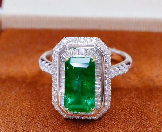 2.06ct 祖母绿戒指 商品图0