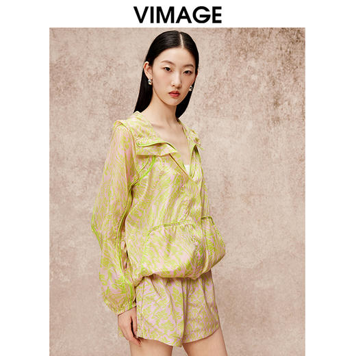 VIMAGE纬漫纪时尚休闲运动风印花防晒连帽外套秋季新款（配帽子）V2203801 商品图3