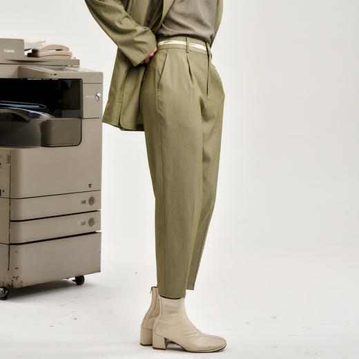 谜底休闲裤女2024秋款通勤风西裤极简休闲九分裤萝卜裤243MK1175 商品图1