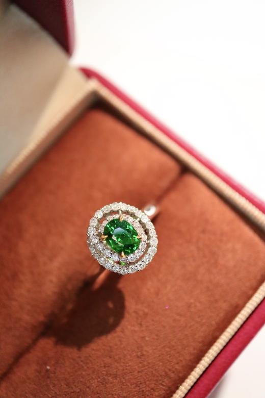 1.06ct 沙弗莱戒指 商品图3