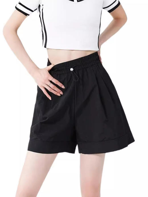【腿精选它‘’夏季薄款休闲短款】透气速干短裤女夏季2025新款，立体剪裁显瘦显高修饰身材，松紧抽绳阔腿裤伞兵裤高腰A字五分裤QQ 商品图5