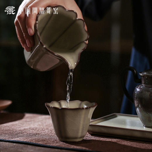 问鼎哥窑致巧款馨香公杯（缺货） 商品图3