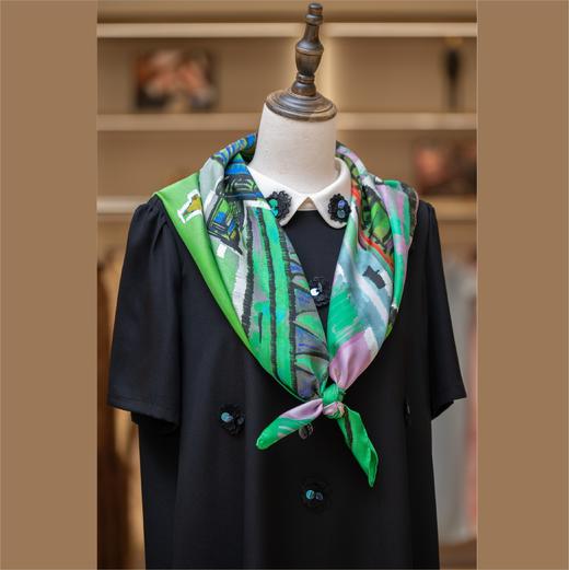 源康舒纹绸丝巾86X88CM(预售20天） 商品图3