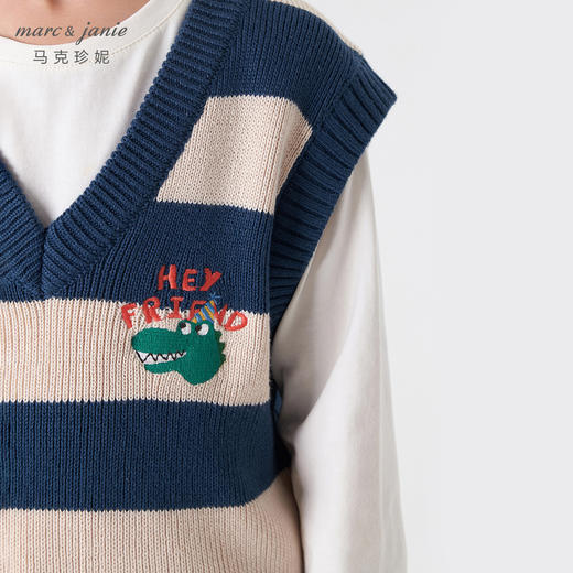 马克珍妮秋装新款 男童时尚条纹V领针织背心儿童马甲231827 商品图4