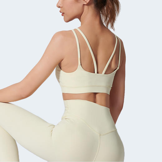 爱帝女士高弹软支撑细肩带美背瑜伽背心自带胸垫 商品图3