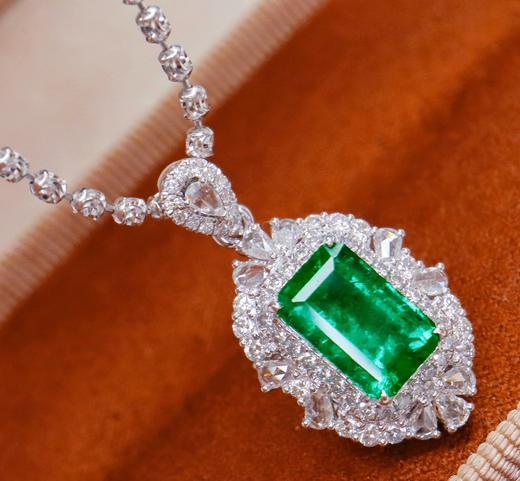 1.39ct 祖母绿吊坠 商品图0