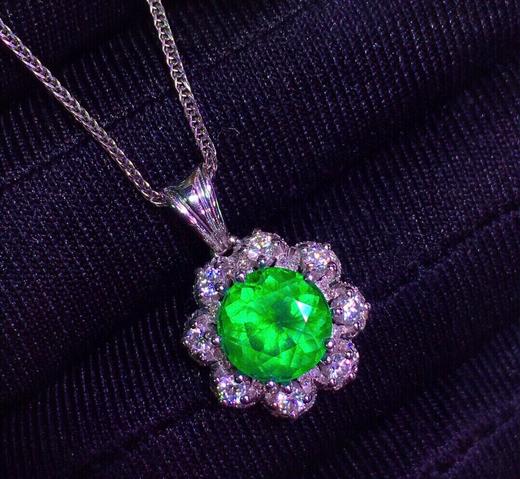 1.8ct 祖母绿吊坠 商品图4