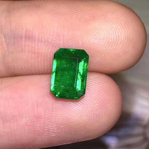 1.66ct 祖母绿裸石 商品图0