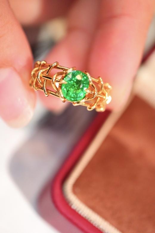 1.155ct 4.0g 沙弗莱戒指 商品图3