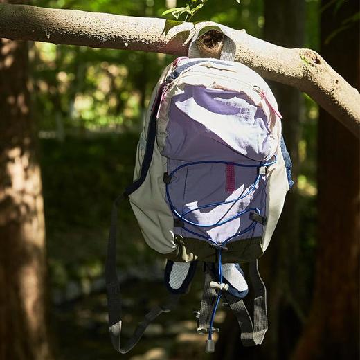 山影多用途双肩包登山包 耐磨防水 透气轻盈 便携轻便 分区合理 日常出行穿搭合适 商品图1