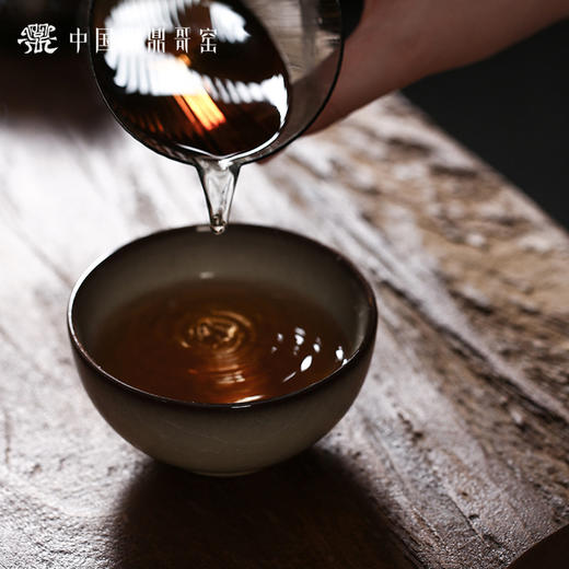 问鼎哥窑致巧款精工雍和杯（缺货） 商品图2