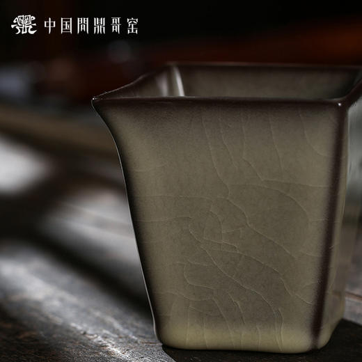 问鼎哥窑致巧款流霜公杯（缺货） 商品图3