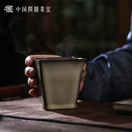 问鼎哥窑致巧款流霜公杯（缺货） 商品图0