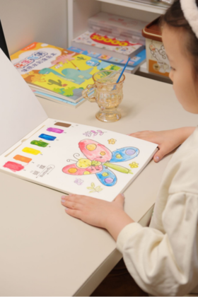 YPLUS • 新品❤爆款️“让你画到停不下来”丨便携水彩涂色本🎨