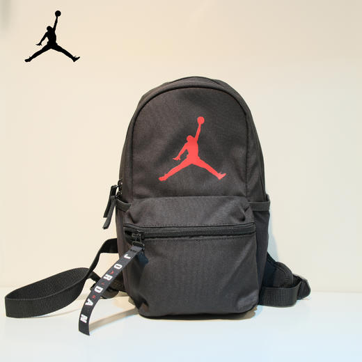 JORDAN乔丹配饰中性双肩包正黑色／乔丹红JD2013010TD002KR52 商品图0