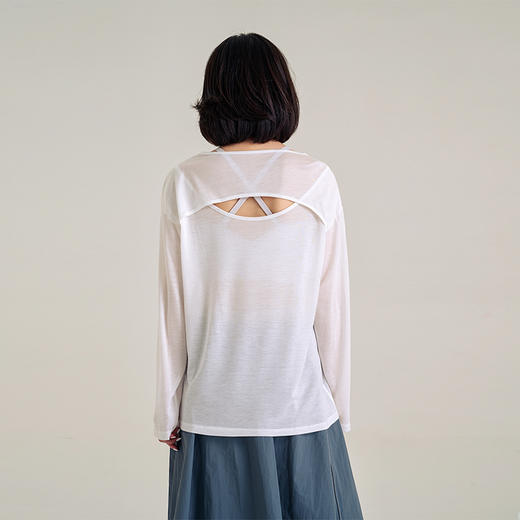 【100%天丝】侧边横纽扣 果冻长袖T 收腰显瘦 后背弧形镂空排汗 物理防晒罩衫上衣 商品图9