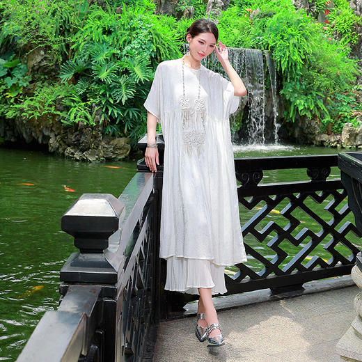 彝族系列 |  霜华素色连衣裙  | 现货加急发 商品图2