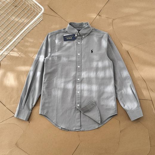 点此购买 拉夫劳伦男女款牛津纺纯色Logo刺绣排扣翻领六色经典长袖休闲衬衫 gz 292316 商品图2