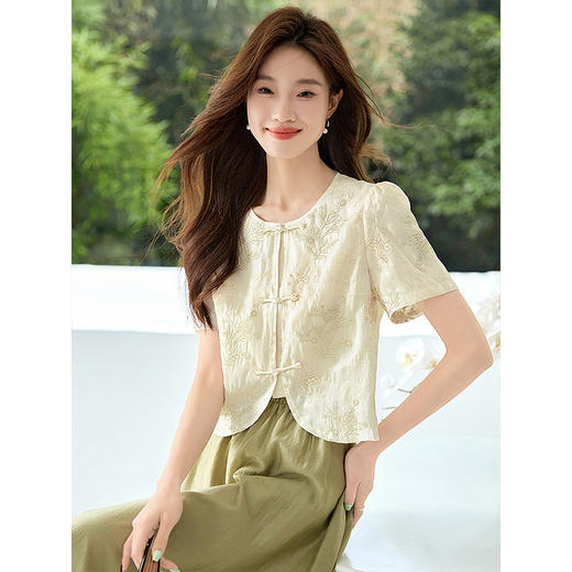 【专属特价】熙世界新中式国风金线绣花盘扣衬衫夏季短款小个子气质减龄上衣 商品图2