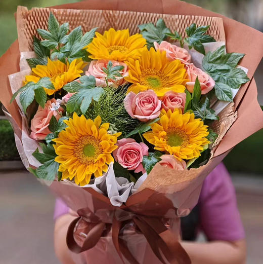 【温暖阳光】5朵向日葵+10朵玫瑰 商品图0