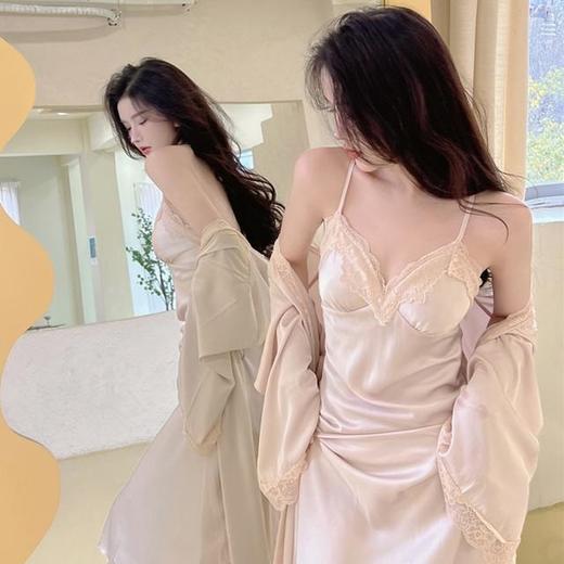 【新款冰丝高级感纯欲风睡裙】夏季新款性感吊带睡衣女，软糯面料轻盈透气舒适，冰丝高级感纯欲风带胸垫睡裙两件套QQ 商品图1