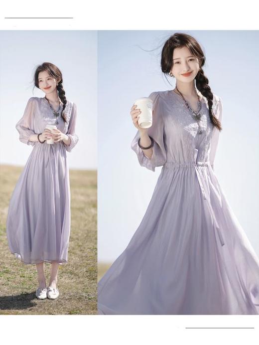 【轻奢】2024夏季 维多利亚仙女风刺绣裙    2款可选   天丝飘逸连衣裙 天丝刺绣小V领腰带连衣裙 商品图2