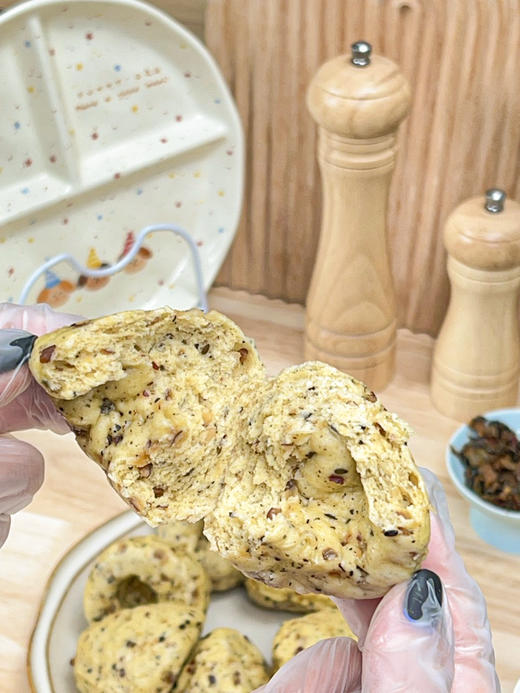 【头厨-坚果杂粮窝窝头】能当早饭还能当减脂餐炫的窝窝头，很多人没吃过真正好吃的…… 商品图1