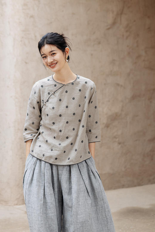 绽放427-429朵/新中式衬衫&连衣裙色织亚麻波点国风斜襟盘扣小衫 商品图5