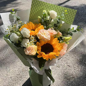 【夏花小时光】2朵向日葵+10朵洋桔梗+2支洋甘菊
