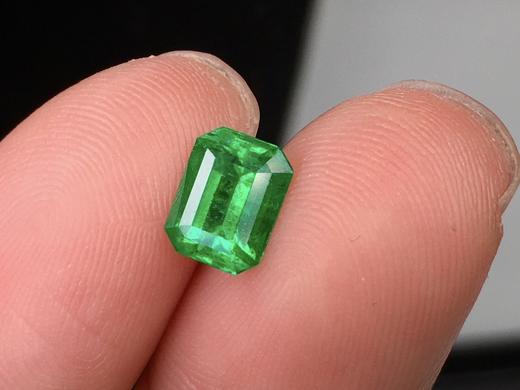 1.03ct 祖母绿裸石 商品图2