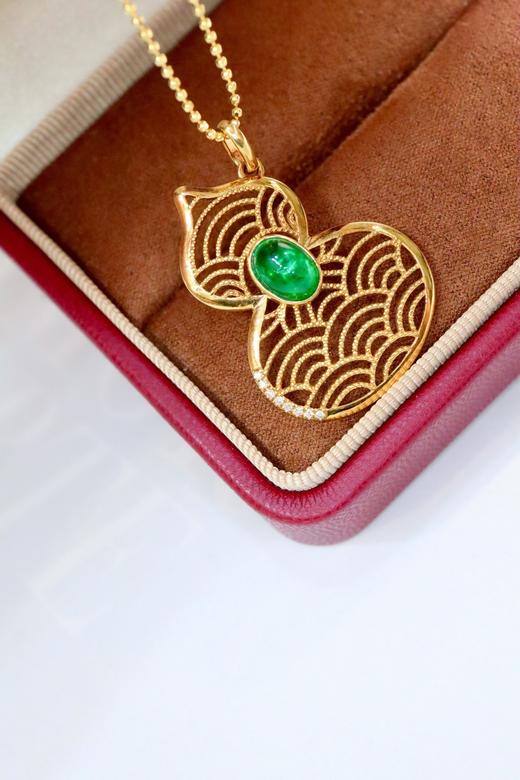 0.93ct 祖母绿吊坠 商品图3