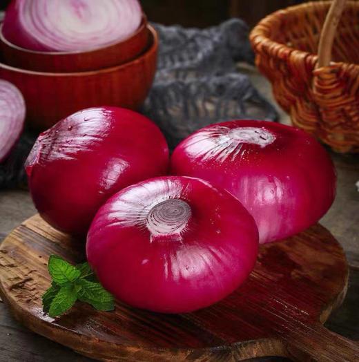 有机紫洋葱 紫洋葱和黄洋葱可选 口感脆甜微辣 紫洋葱是水果洋葱，适合生食、凉拌或炒食；黄洋葱炒食很甜 商品图0