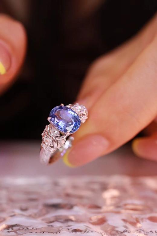 2.3ct 蓝宝石戒指 商品图3