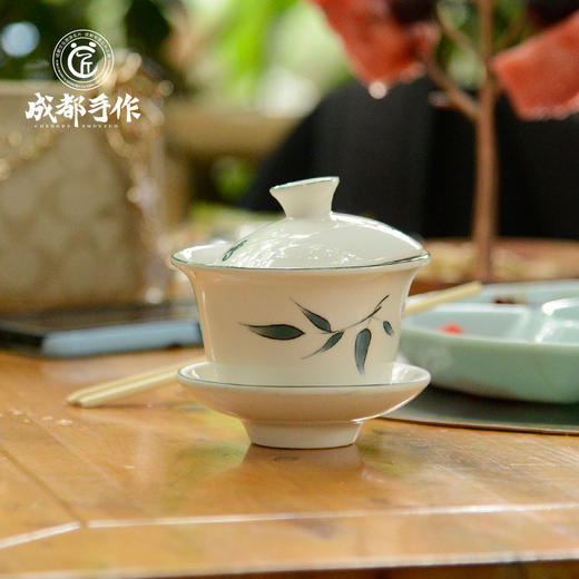 【鹤鸣盖碗茶杯】成都手作盖碗茶杯250ml 成都人民公园鹤鸣茶社同款盖碗茶杯 纯手工陶瓷三才茶碗单个 大号泡茶杯功夫茶具 商品图5